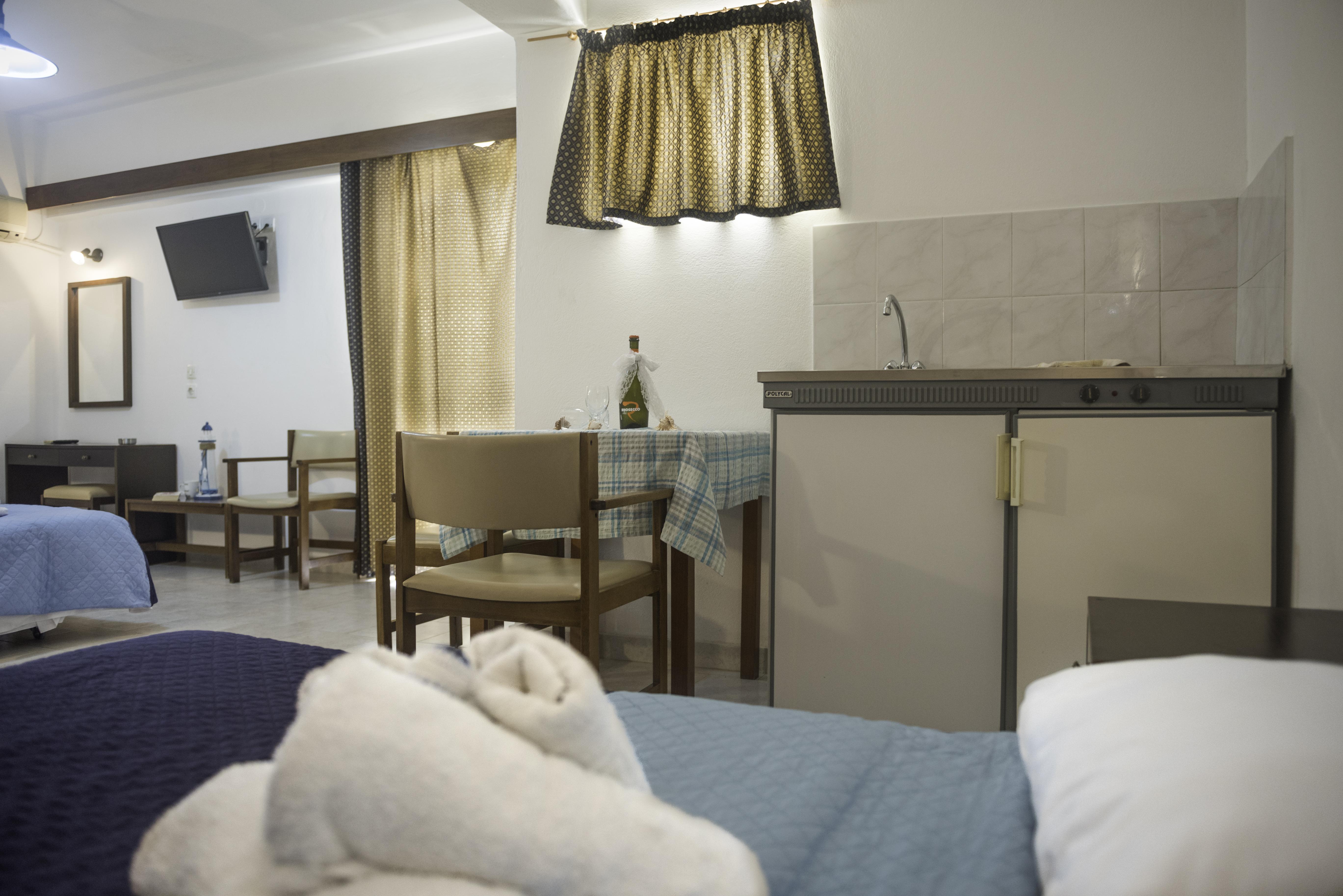 Aparthotel Antonios 3*
