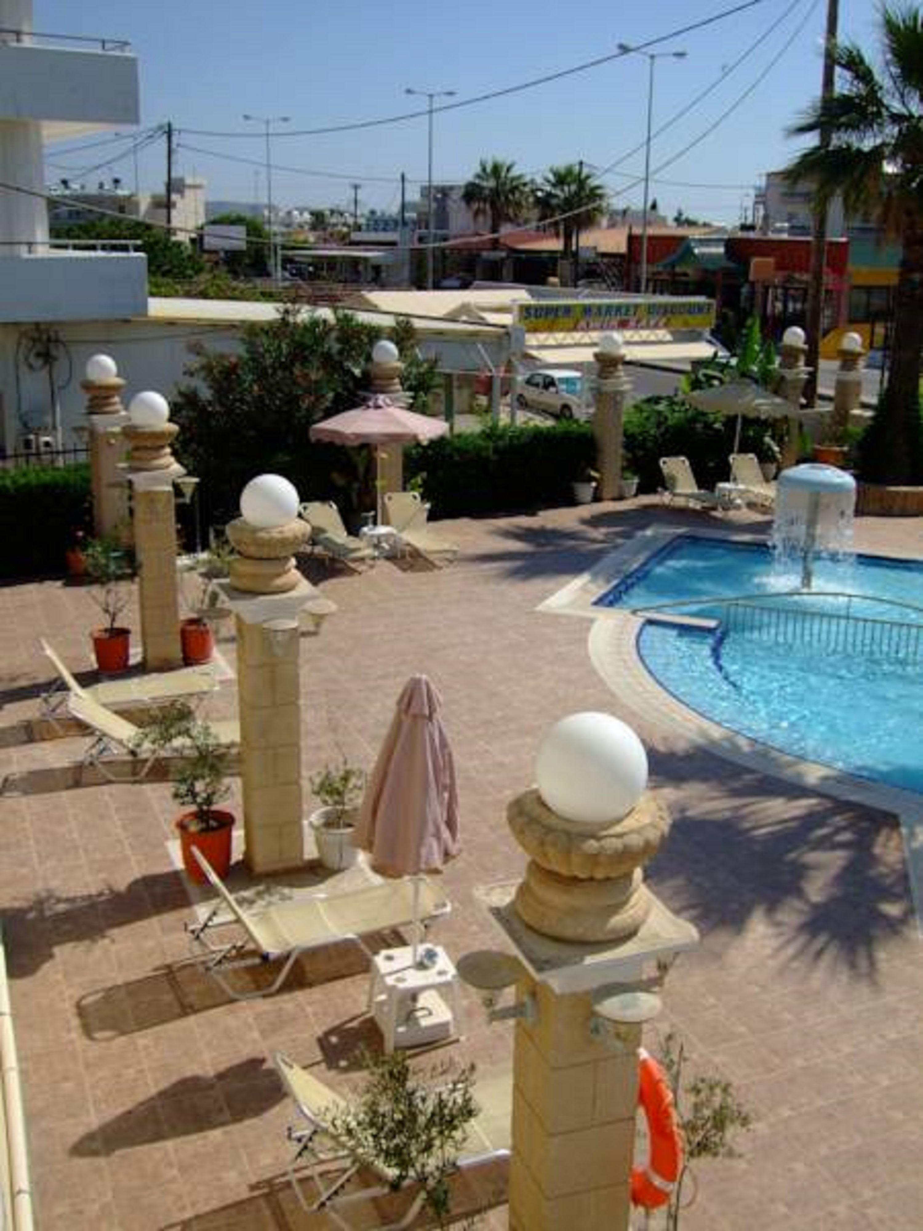 Antonios Aparthotel 3*