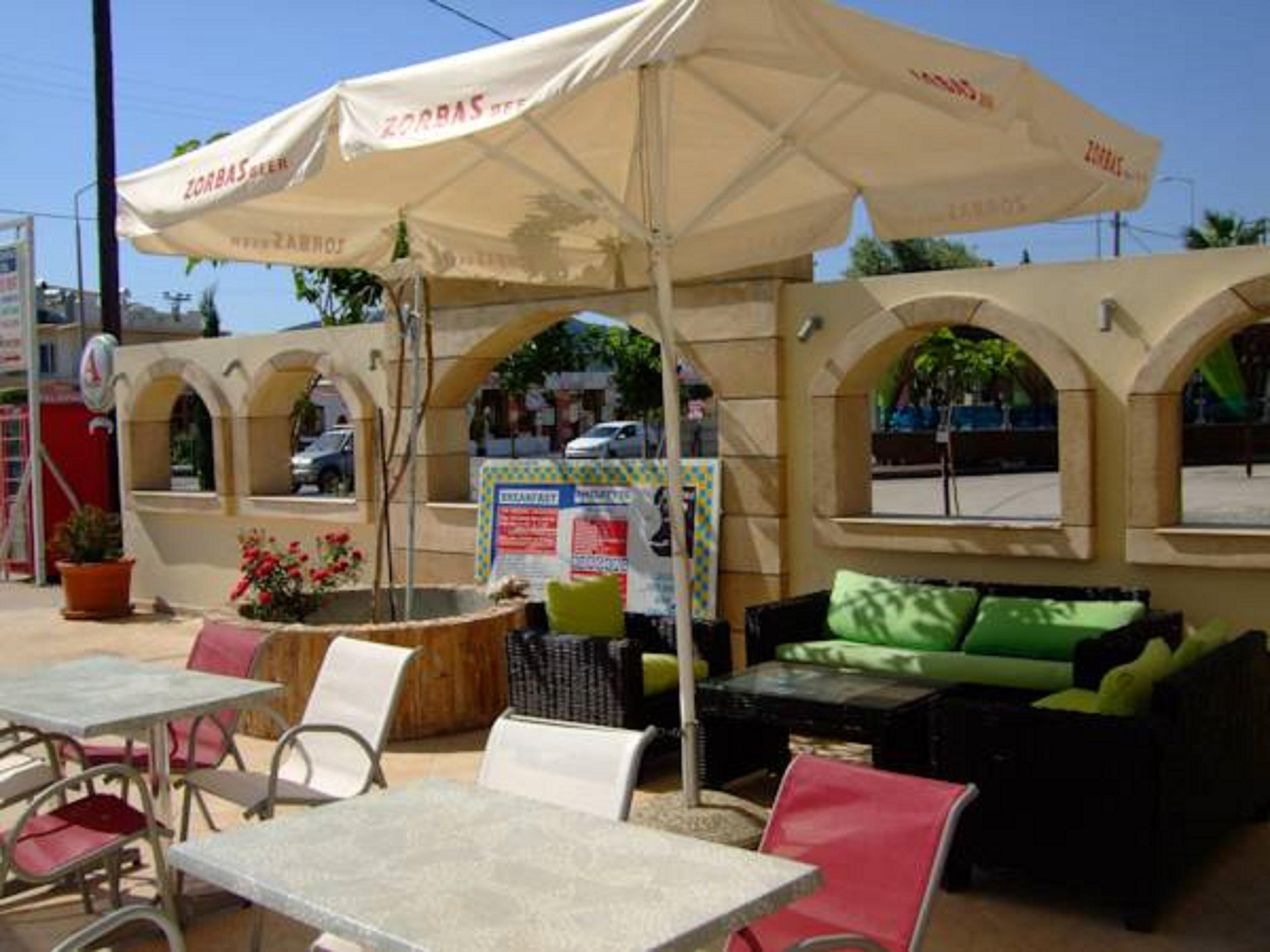 Antonios Aparthotel