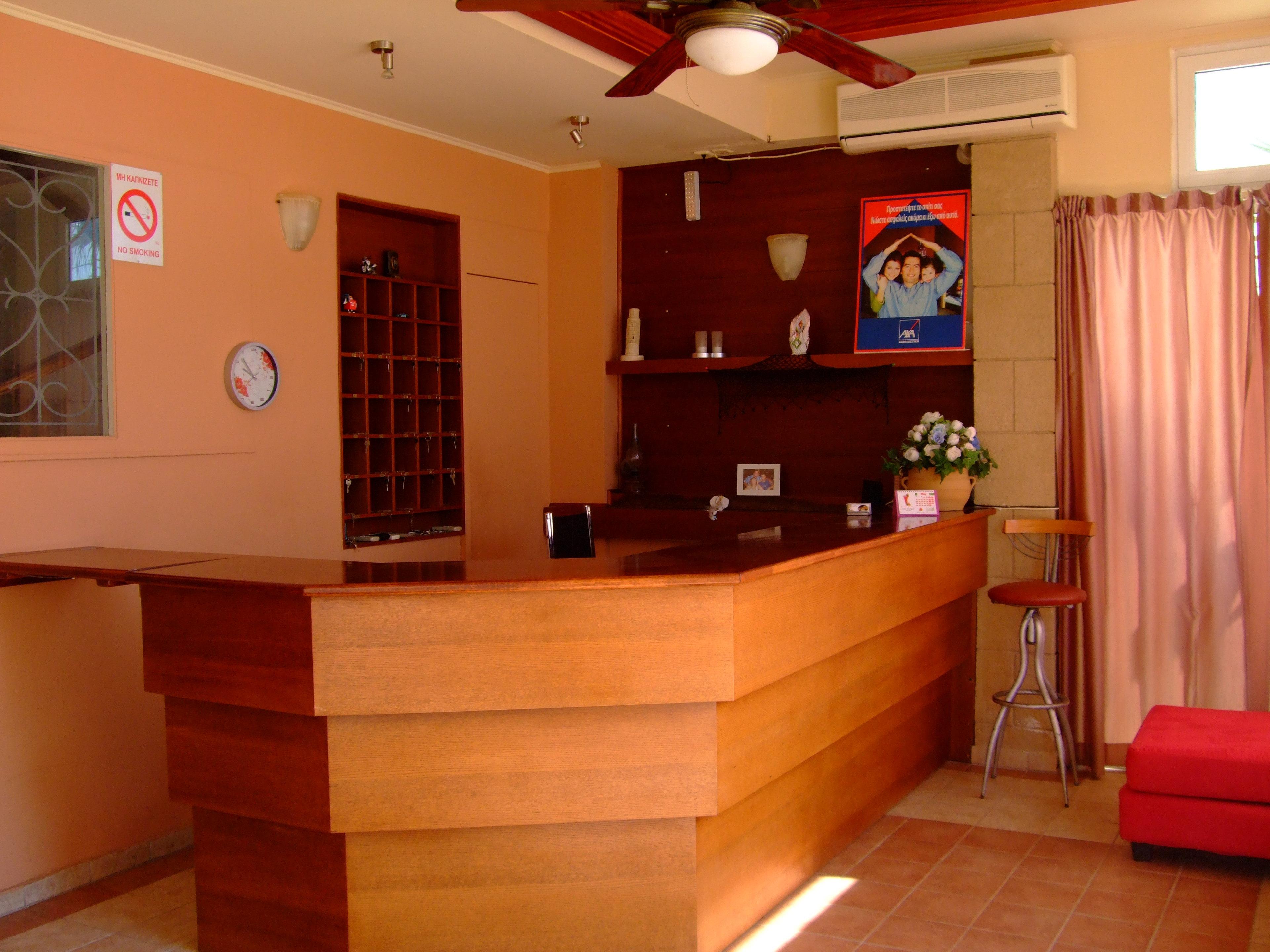 Aparthotel Antonios