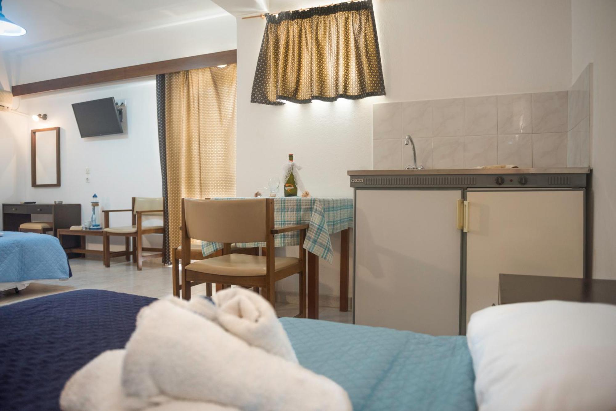 Aparthotel Antonios 3*