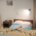 Antonios Hotel